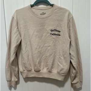 Hollister women’s XS crewneck